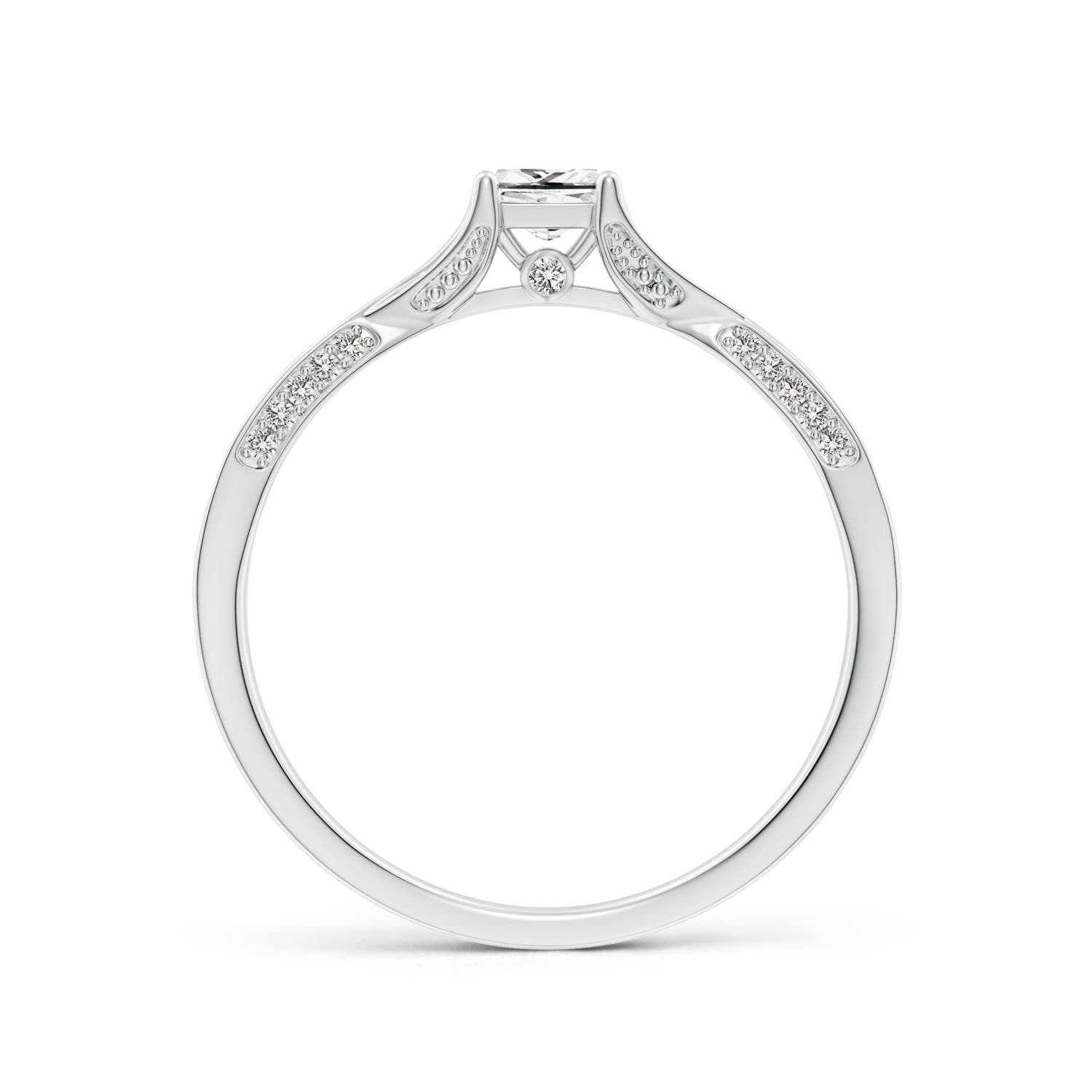 I-J, I1-I2 / 0.42 CT / 14 KT White Gold