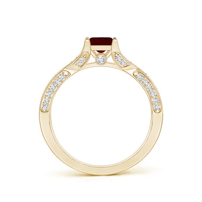 AAA - Garnet / 1.1 CT / 14 KT Yellow Gold