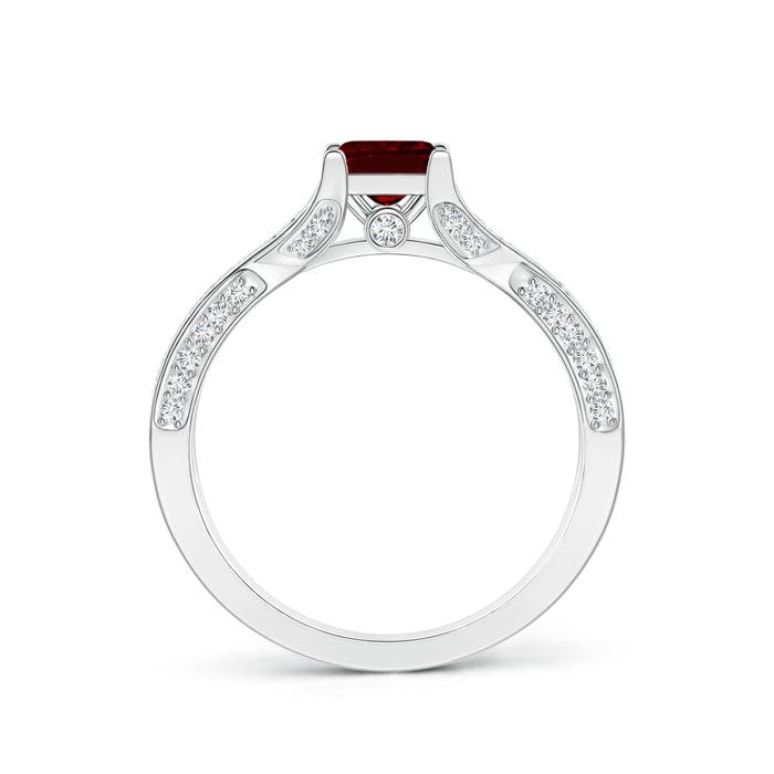 AAAA - Garnet / 1.83 CT / 14 KT White Gold