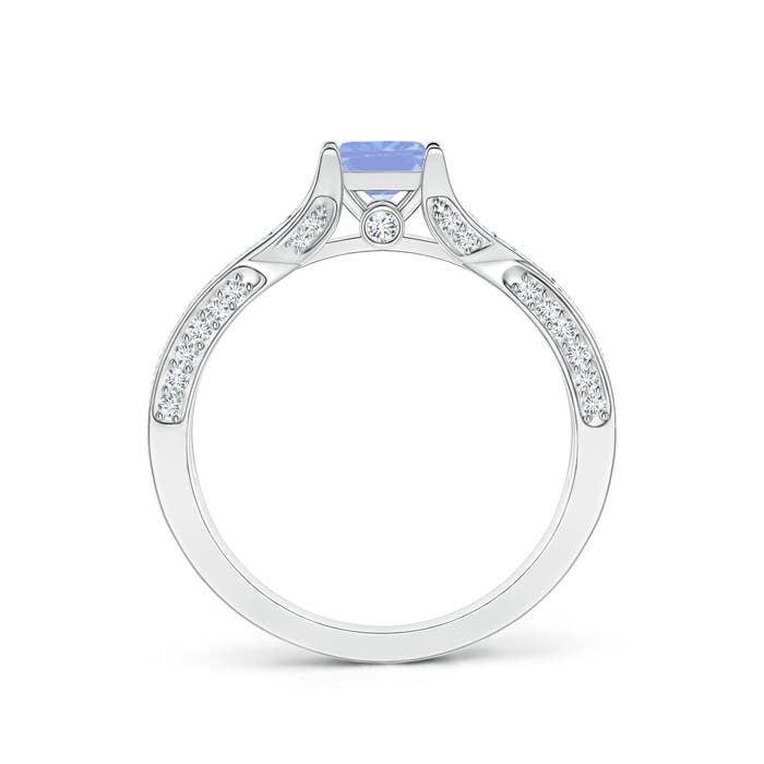 A - Tanzanite / 1.1 CT / 14 KT White Gold