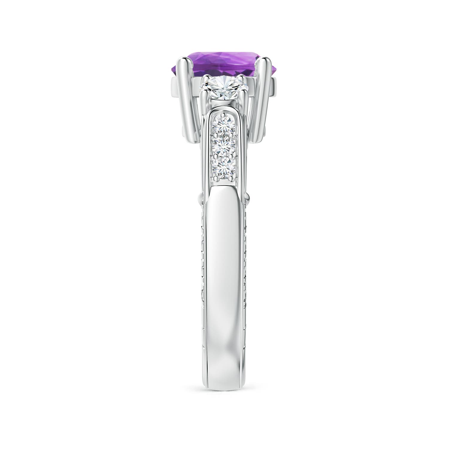 AA - Amethyst / 2.3 CT / 14 KT White Gold