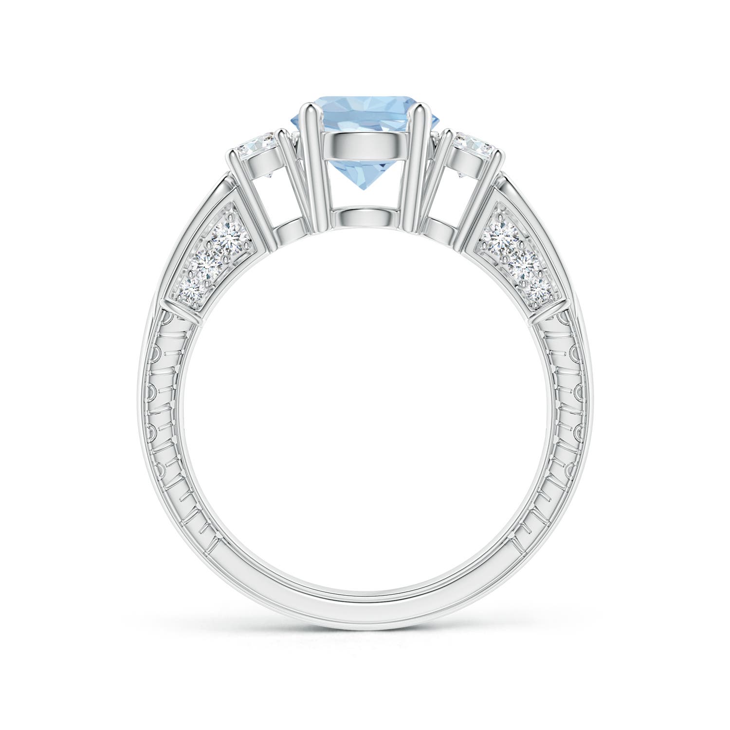 AA - Aquamarine / 1.58 CT / 14 KT White Gold