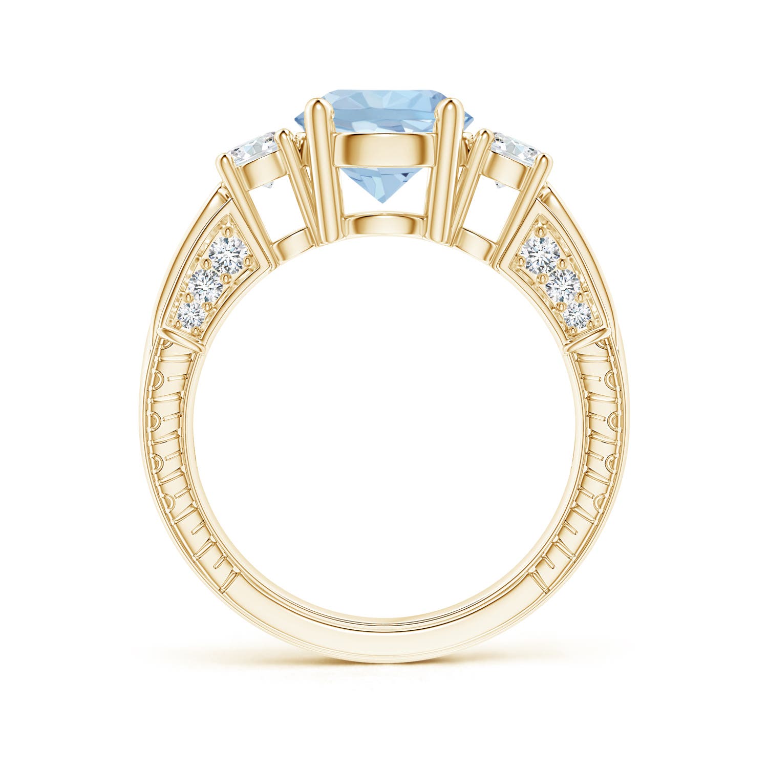 AA - Aquamarine / 2.2 CT / 14 KT Yellow Gold