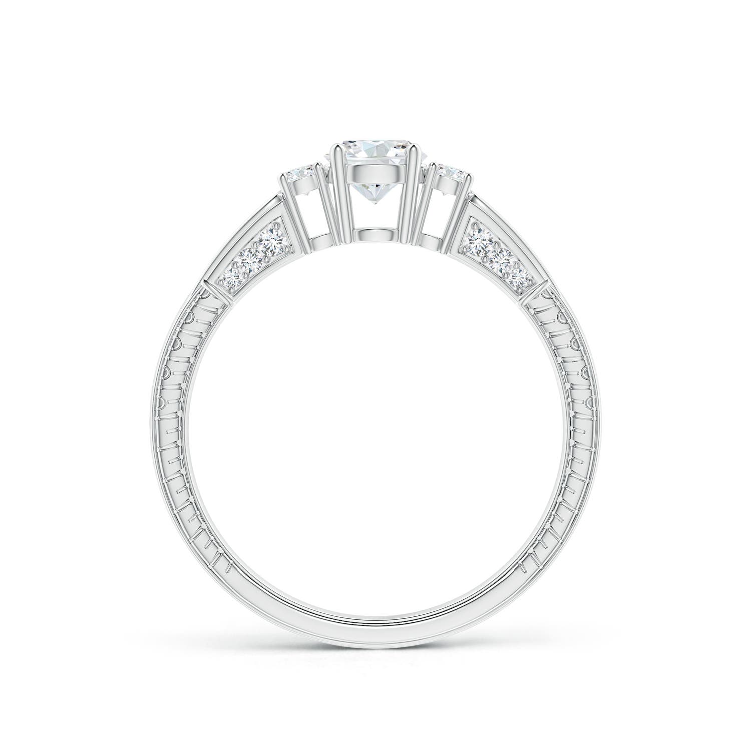 G, VS2 / 0.6 CT / 14 KT White Gold