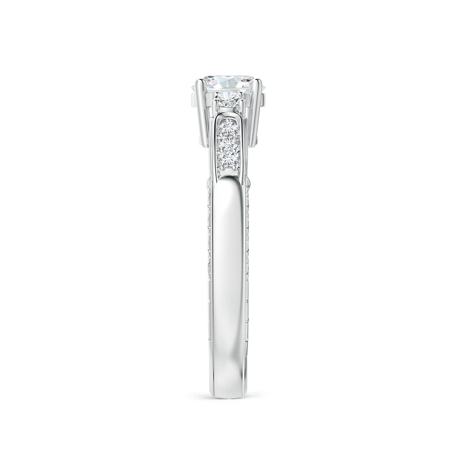 G, VS2 / 0.92 CT / 14 KT White Gold