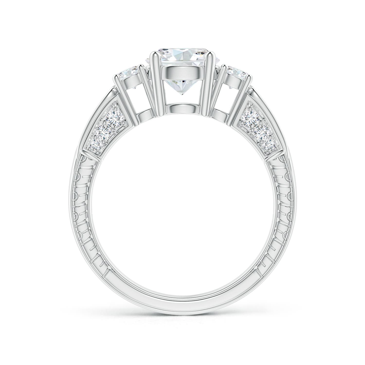 G, VS2 / 1.76 CT / 14 KT White Gold