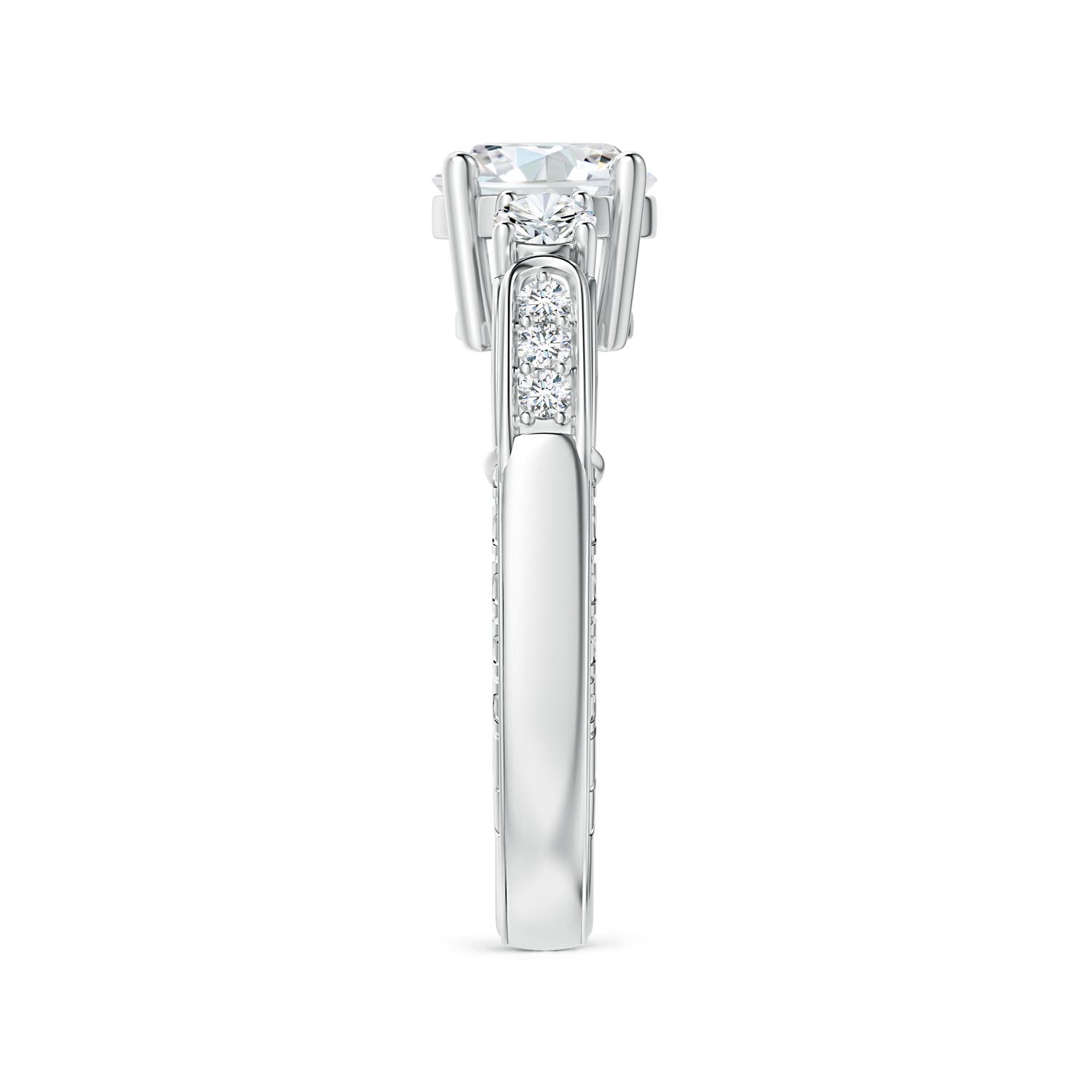 G, VS2 / 1.76 CT / 14 KT White Gold