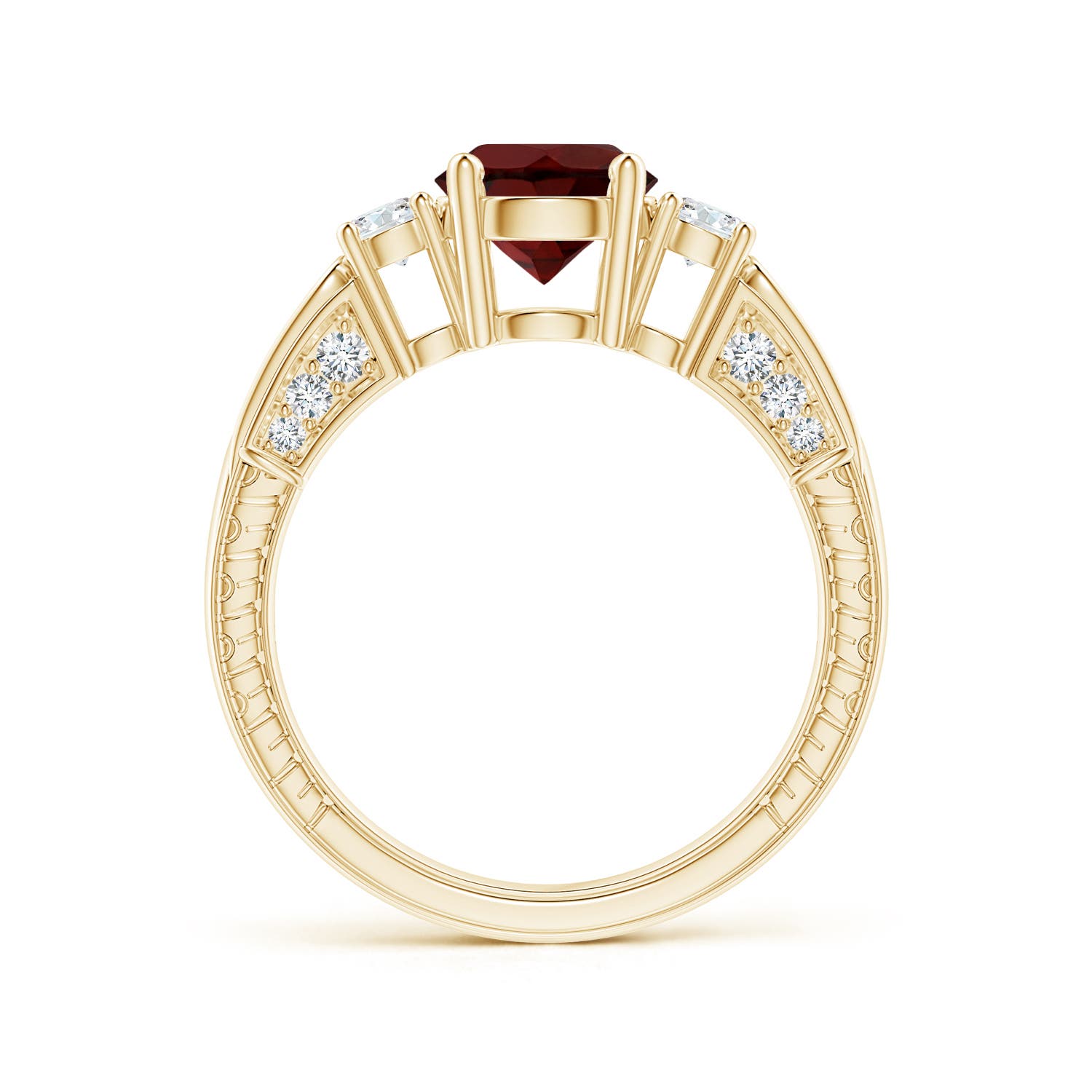 AA - Garnet / 1.96 CT / 14 KT Yellow Gold