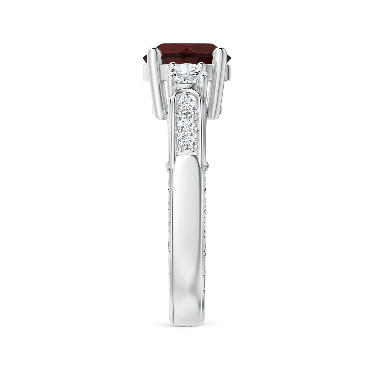 A - Garnet / 2.8 CT / 14 KT White Gold