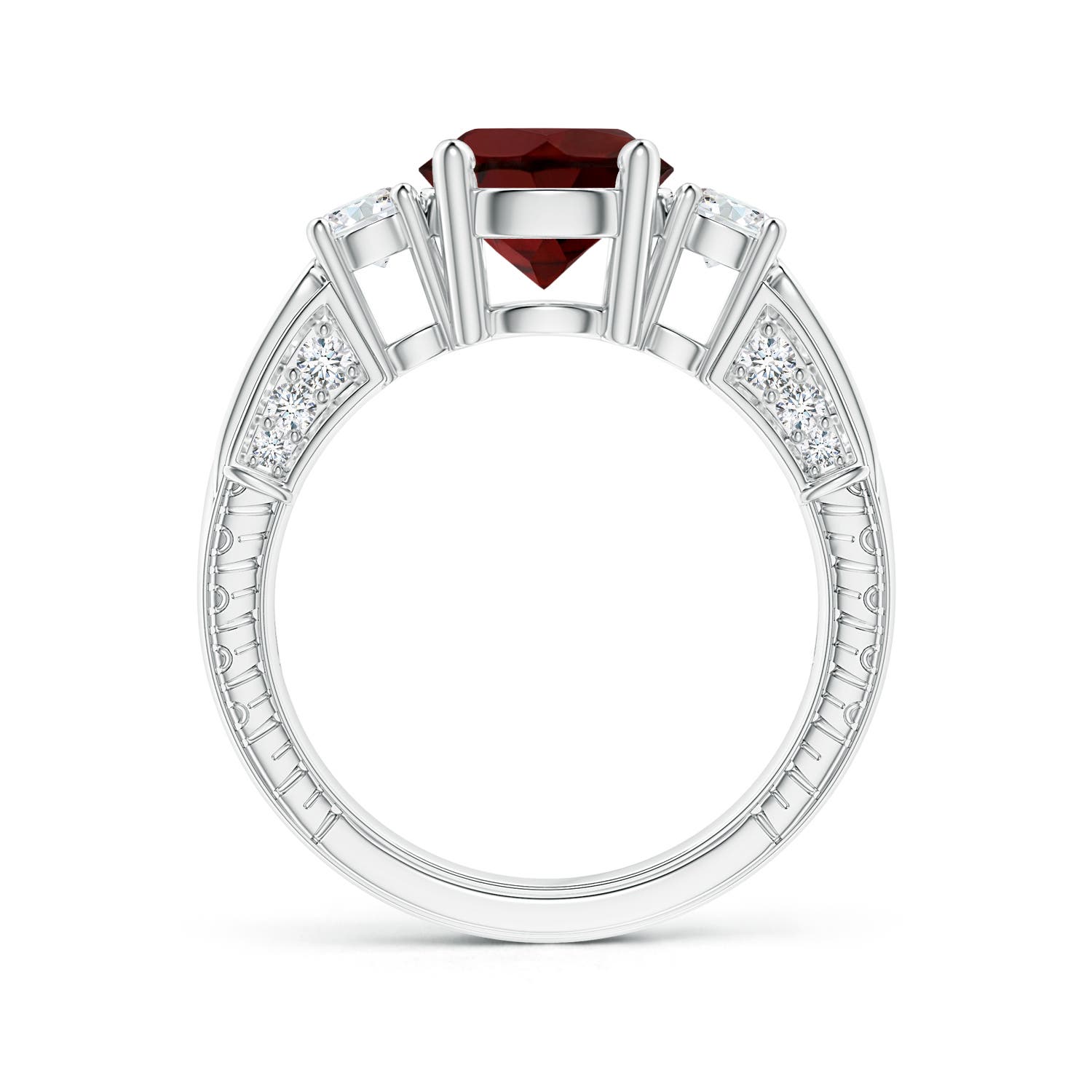 AA - Garnet / 2.8 CT / 14 KT White Gold