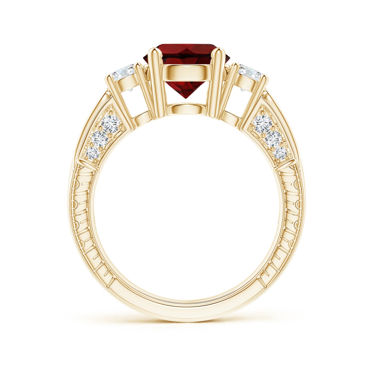 AAA - Garnet / 2.8 CT / 14 KT Yellow Gold