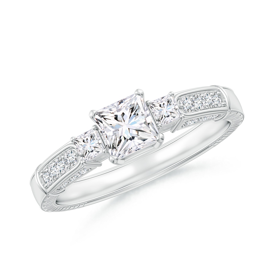 4.5mm GVS2 Princess-Cut Diamond Three Stone Ring in White Gold 