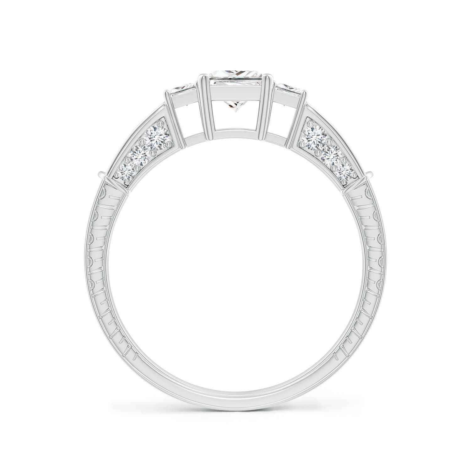 F-G, VS / 0.96 CT / 14 KT White Gold