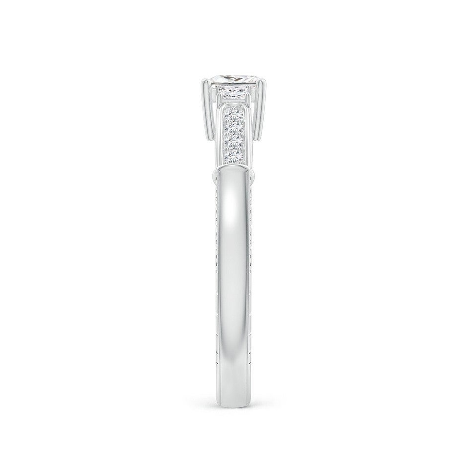 4mm GVS2 Princess-Cut Diamond Three Stone Ring in P950 Platinum side-2