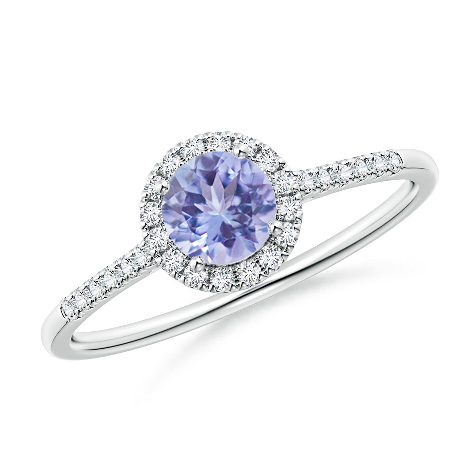 AA - Tanzanite / 0.65 CT / 14 KT White Gold