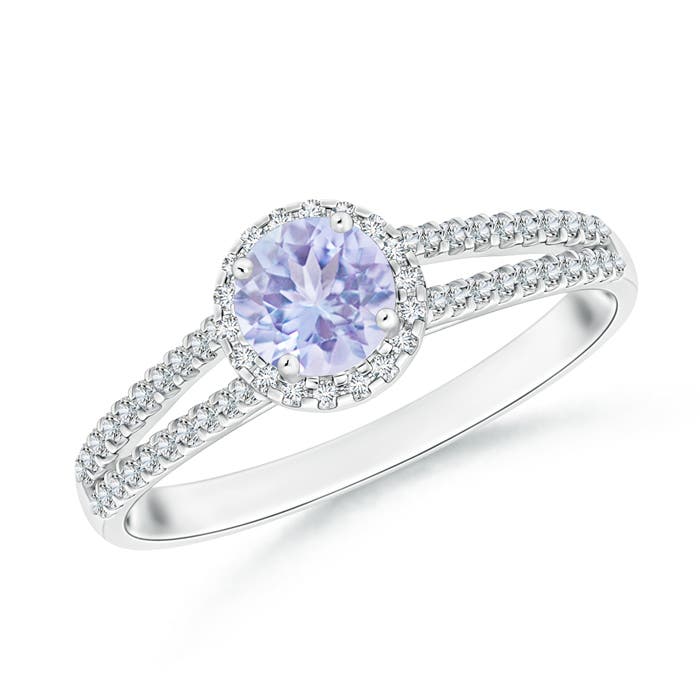 A - Tanzanite / 0.67 CT / 14 KT White Gold