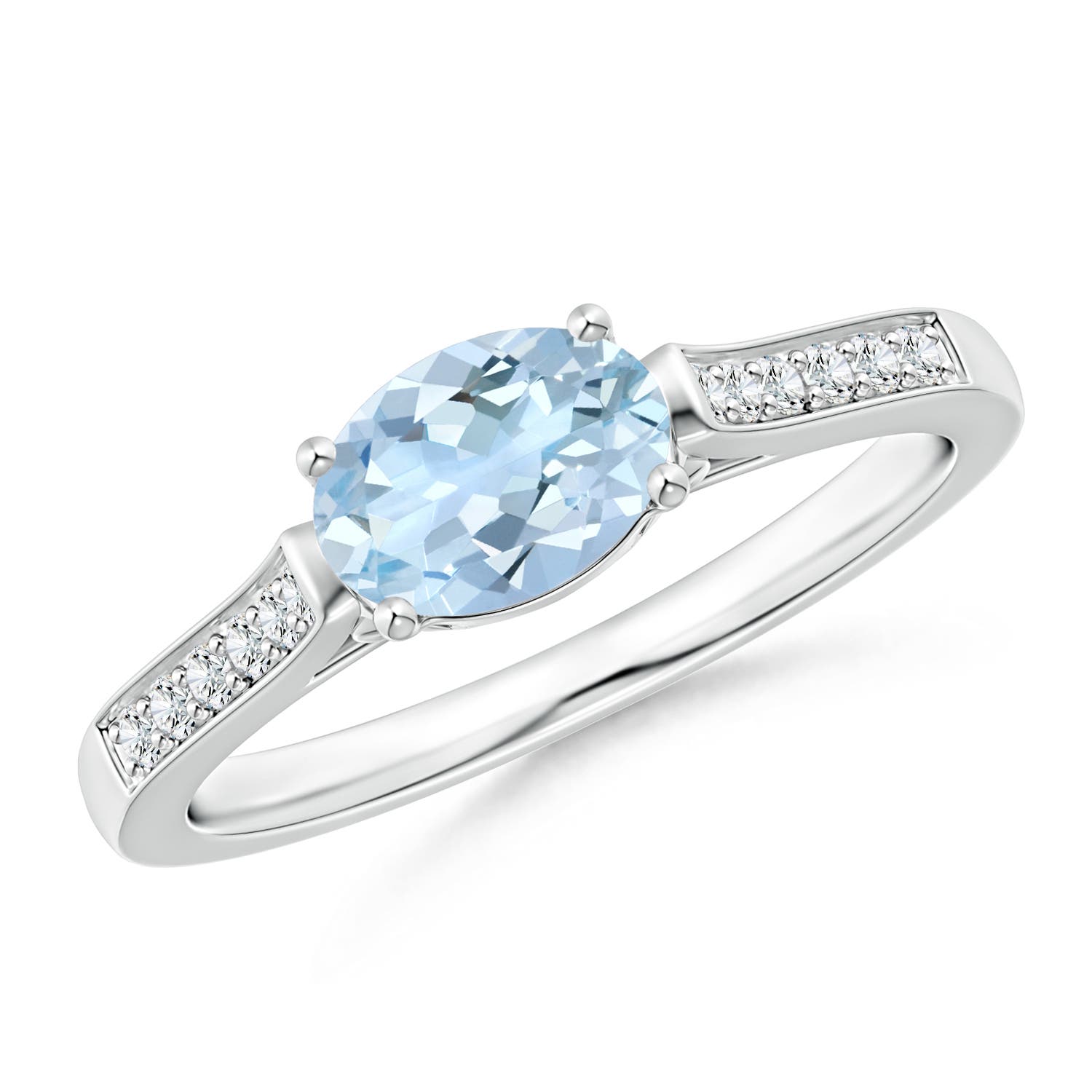 AA - Aquamarine / 0.72 CT / 14 KT White Gold