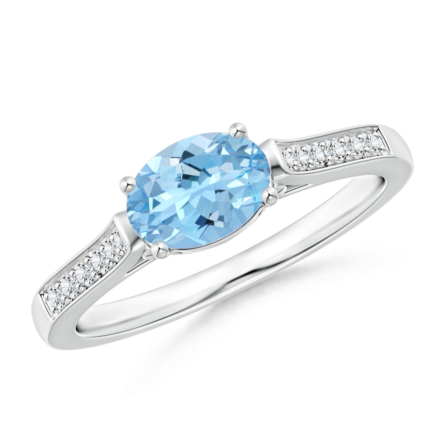 AAAA - Aquamarine / 0.72 CT / 14 KT White Gold