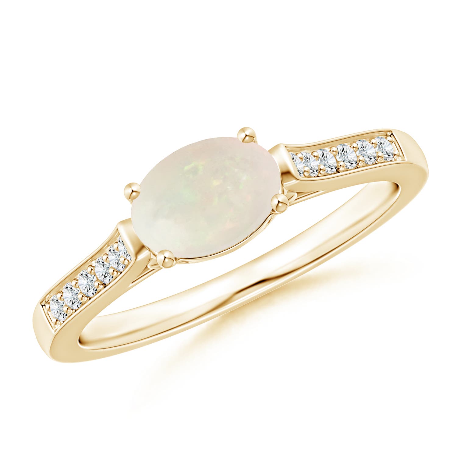 A - Opal / 0.57 CT / 14 KT Yellow Gold