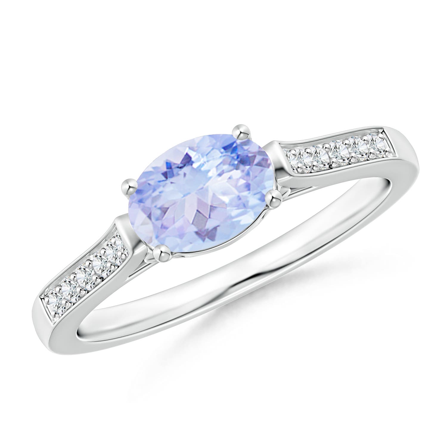 A - Tanzanite / 0.92 CT / 14 KT White Gold