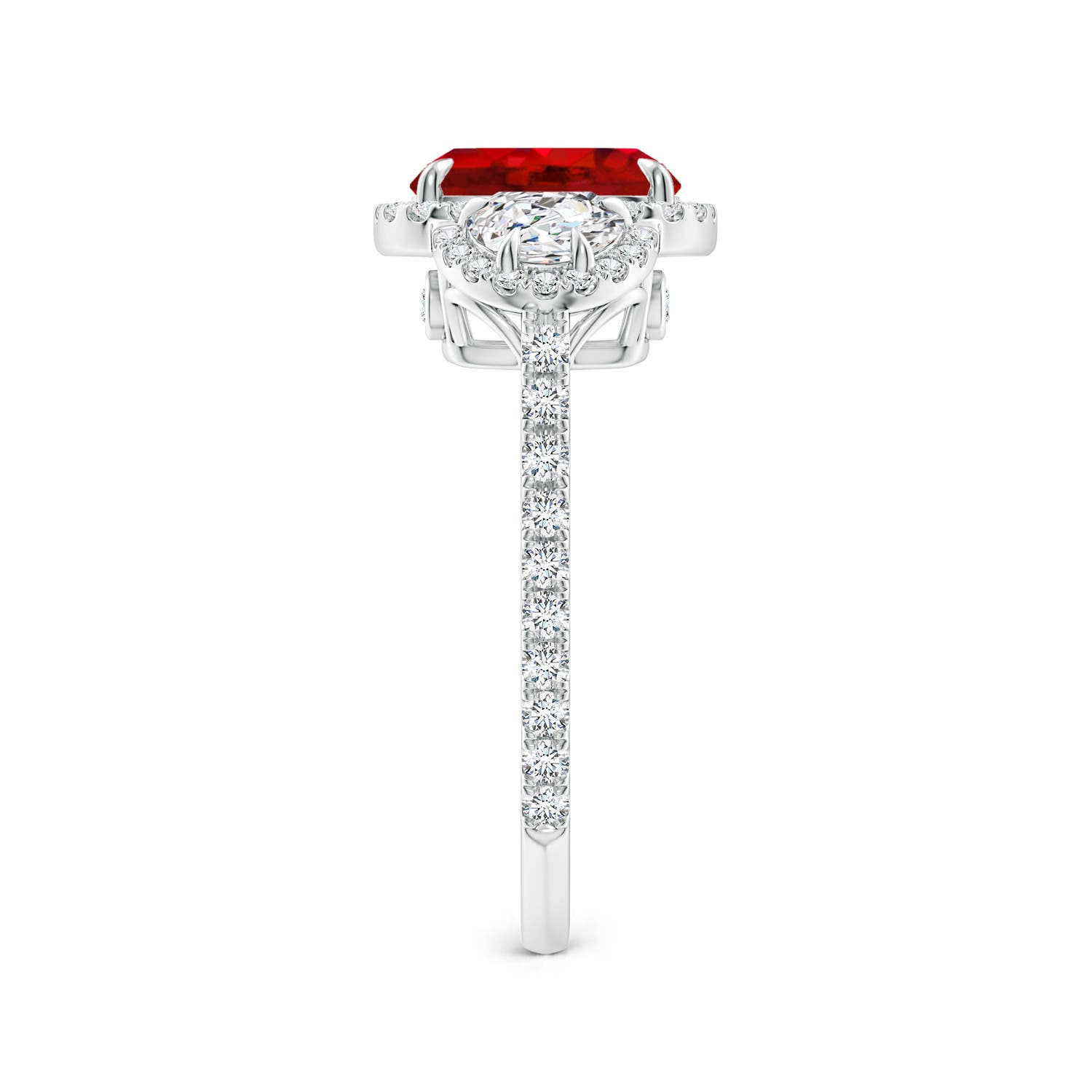 AAA - Ruby / 2.42 CT / 14 KT White Gold