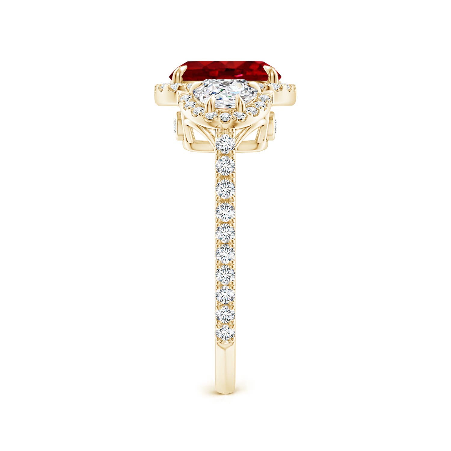 AAAA - Ruby / 2.42 CT / 14 KT Yellow Gold