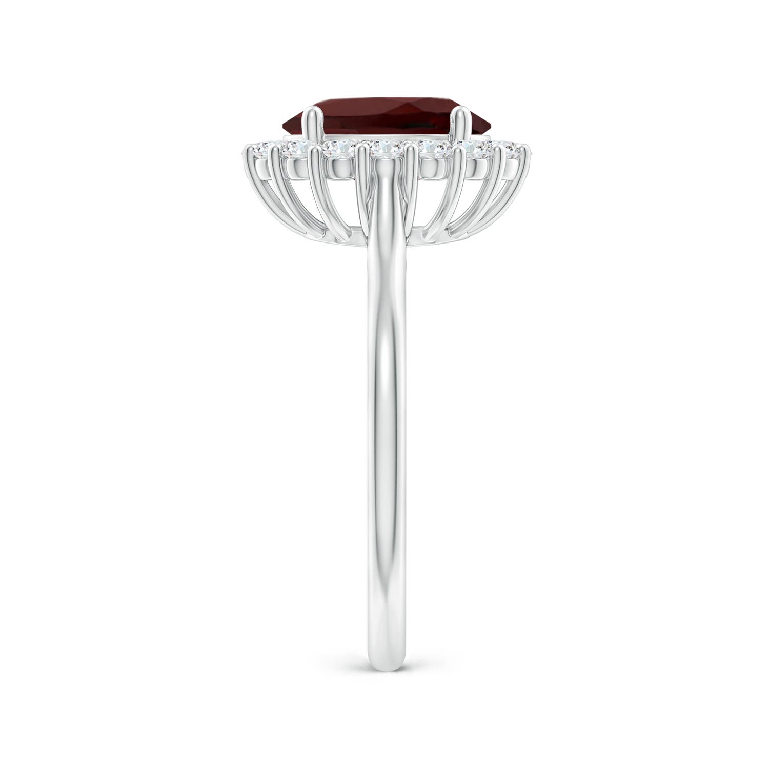 AA - Garnet / 2.4 CT / 14 KT White Gold