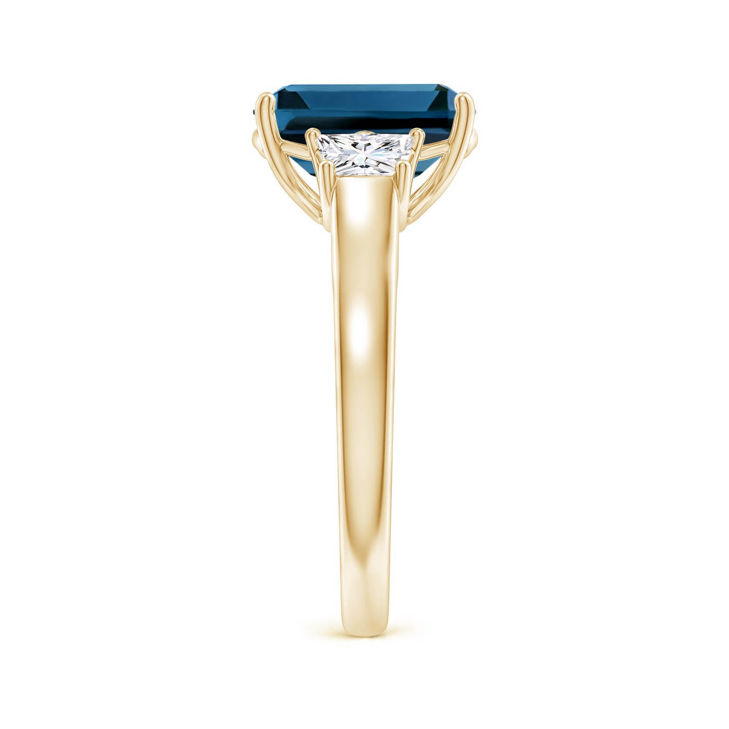 AAA - London Blue Topaz / 4.32 CT / 14 KT Yellow Gold