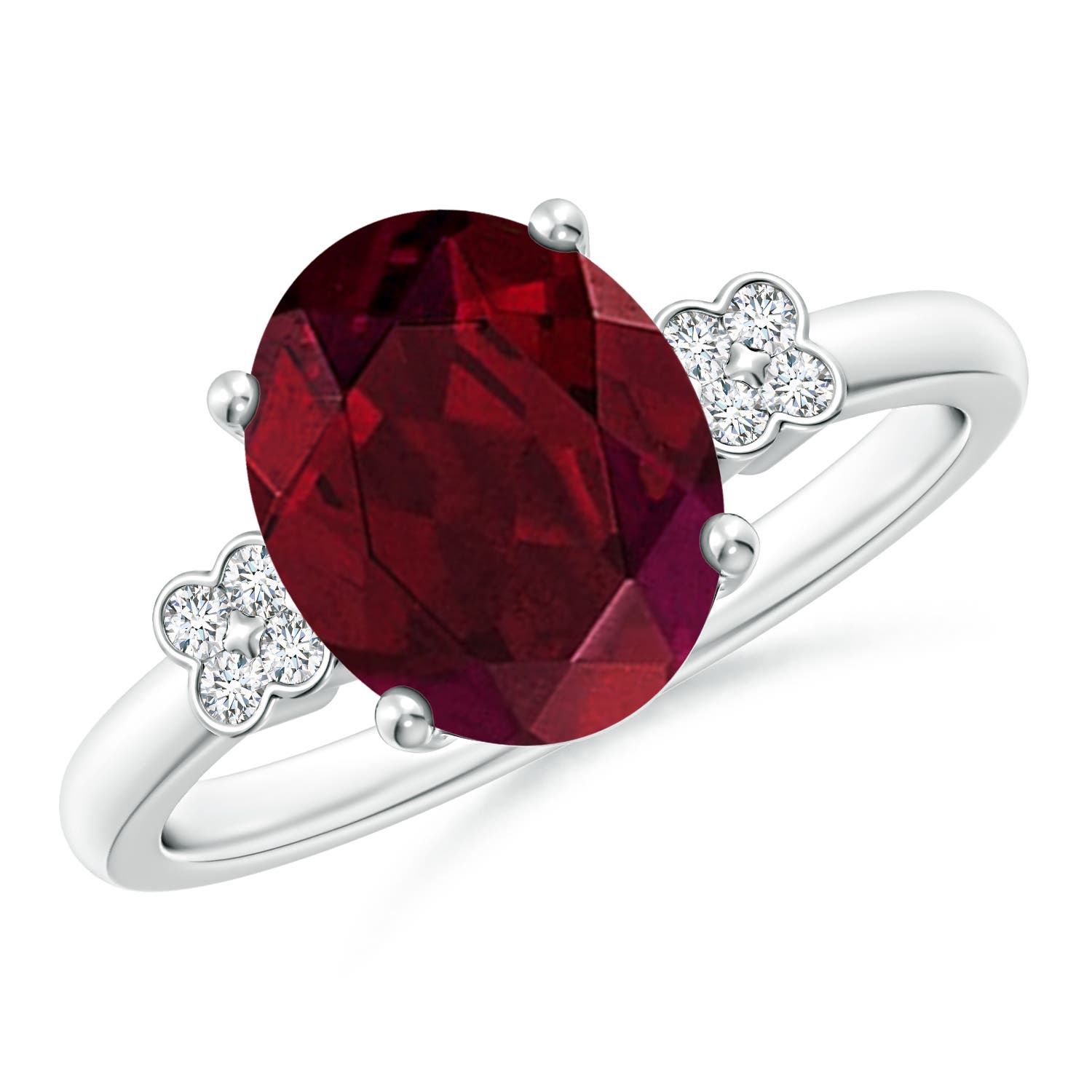 AA - Garnet / 3.03 CT / 14 KT White Gold