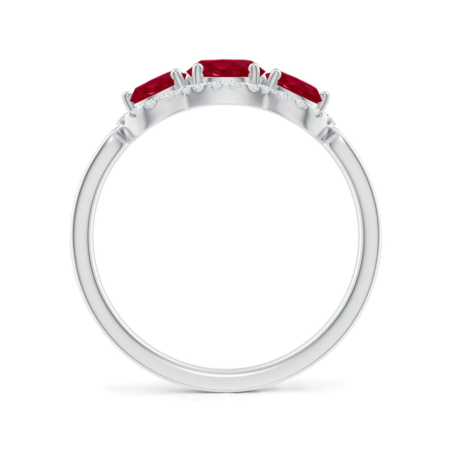 AA - Ruby / 1.53 CT / 14 KT White Gold