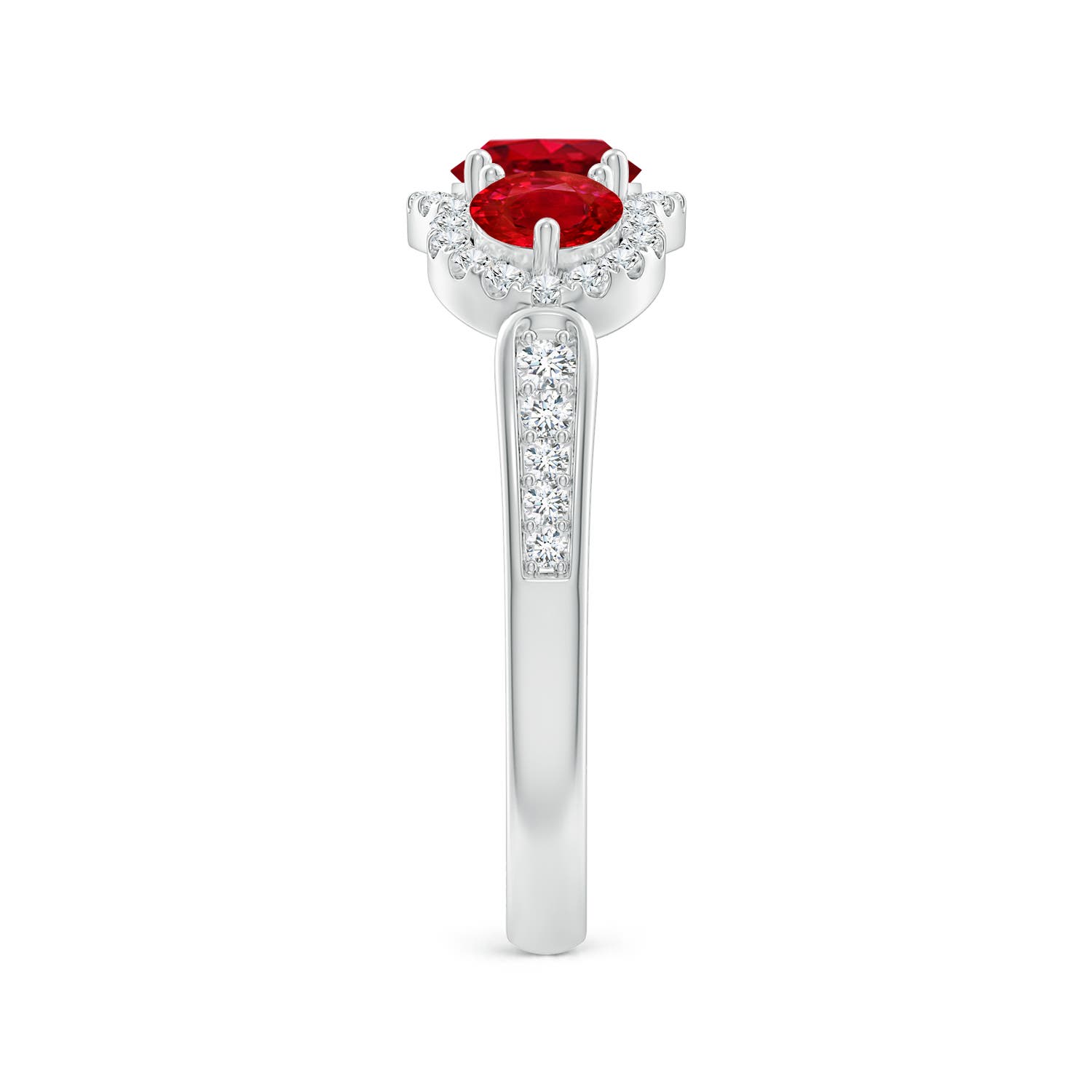 AAA - Ruby / 1.53 CT / 14 KT White Gold