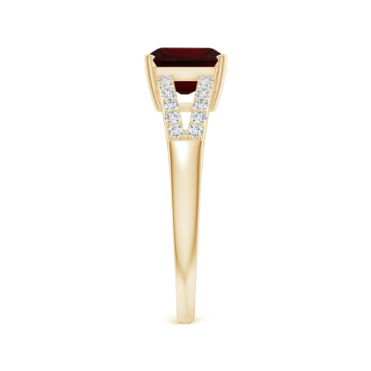 A - Garnet / 2.14 CT / 14 KT Yellow Gold