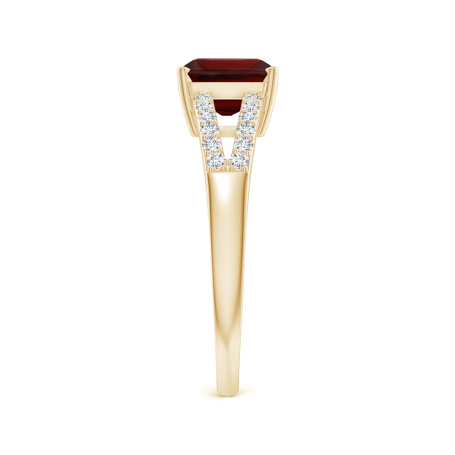 AA - Garnet / 2.14 CT / 14 KT Yellow Gold