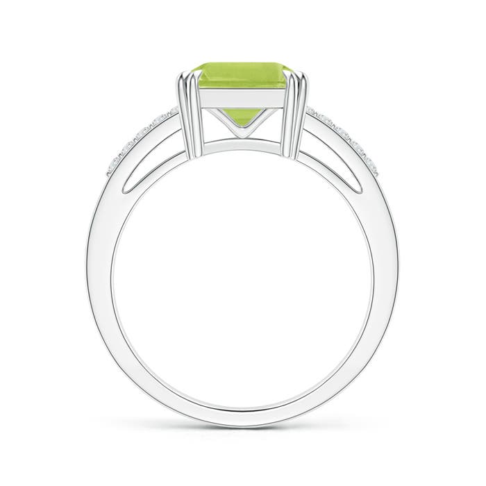 AA - Peridot / 2.24 CT / 14 KT White Gold