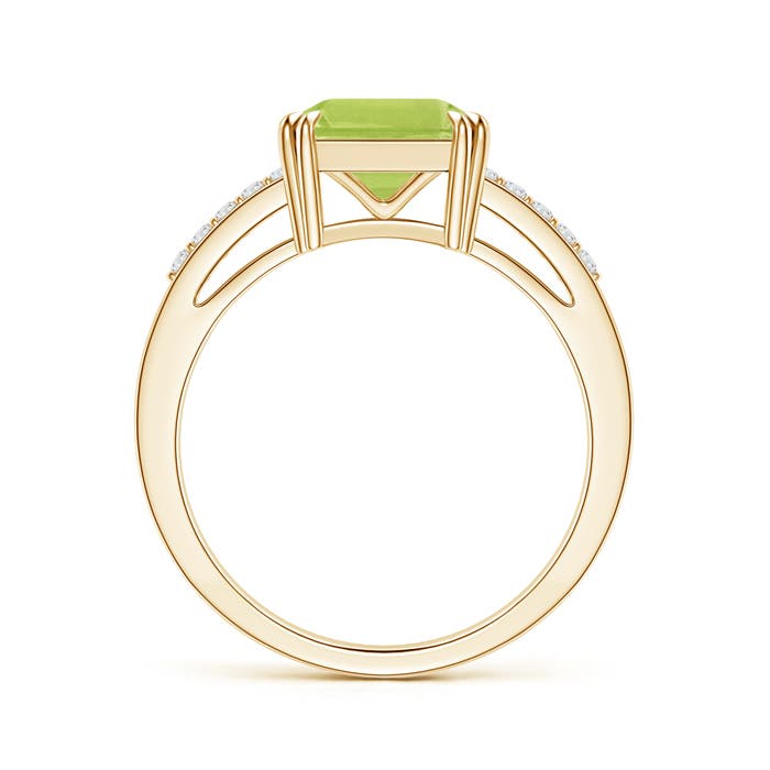 AA - Peridot / 2.24 CT / 14 KT Yellow Gold