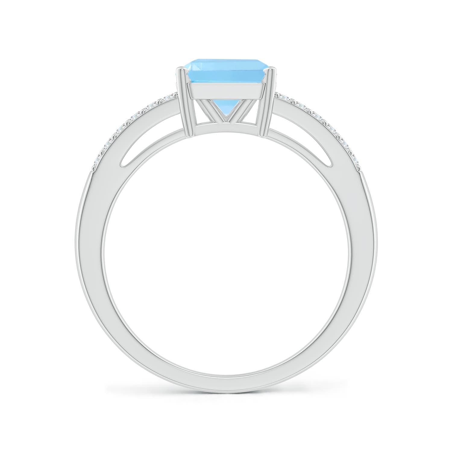 A - Swiss Blue Topaz / 2.34 CT / 14 KT White Gold