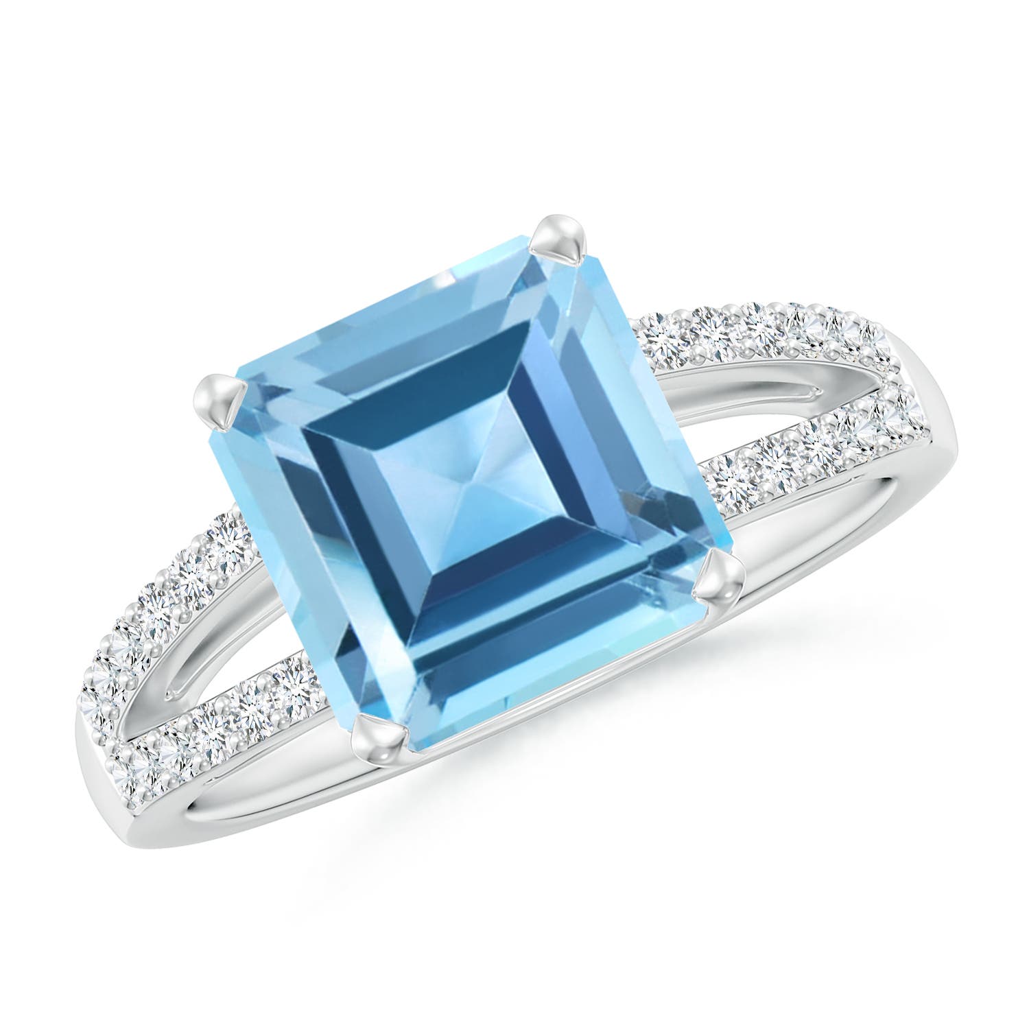 AA - Swiss Blue Topaz / 4.74 CT / 14 KT White Gold