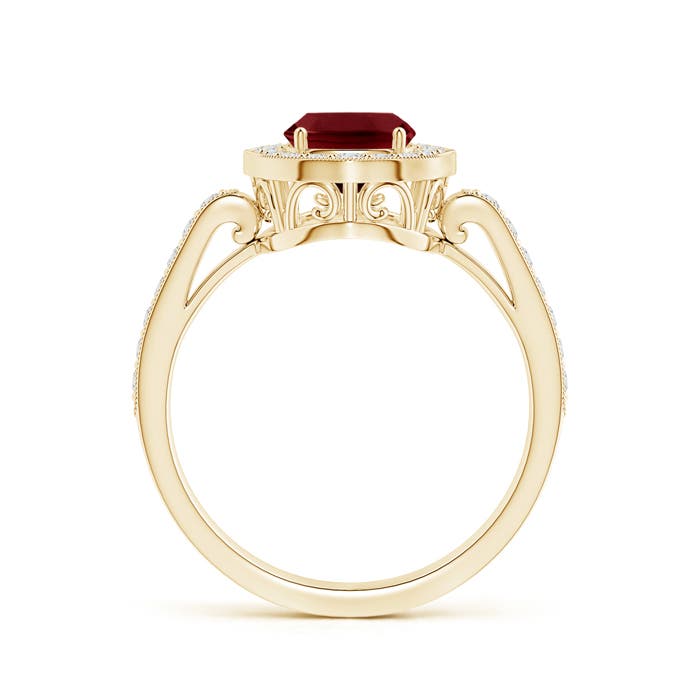 AA - Garnet / 1.92 CT / 14 KT Yellow Gold