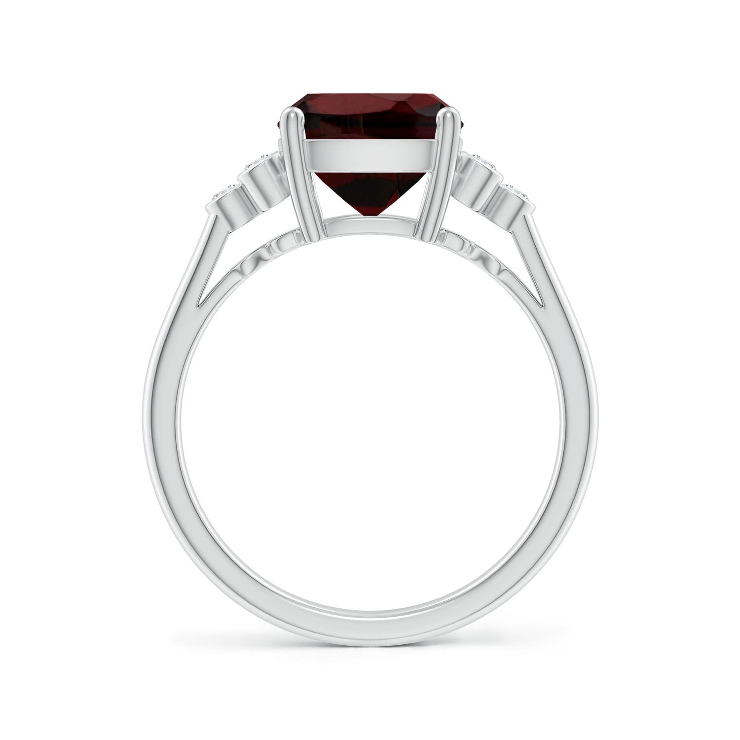 AA - Garnet / 3.48 CT / 14 KT White Gold