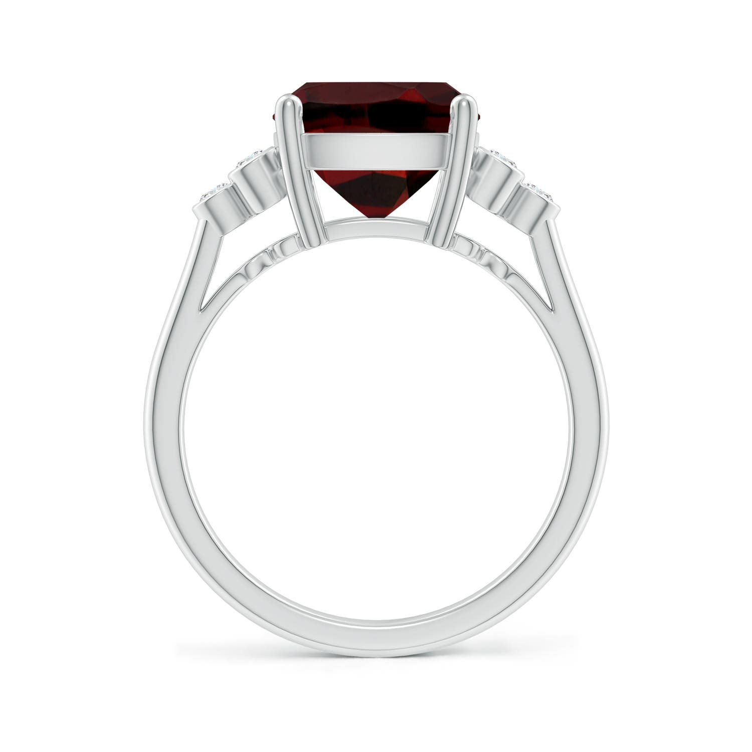 AAA - Garnet / 4.65 CT / 14 KT White Gold