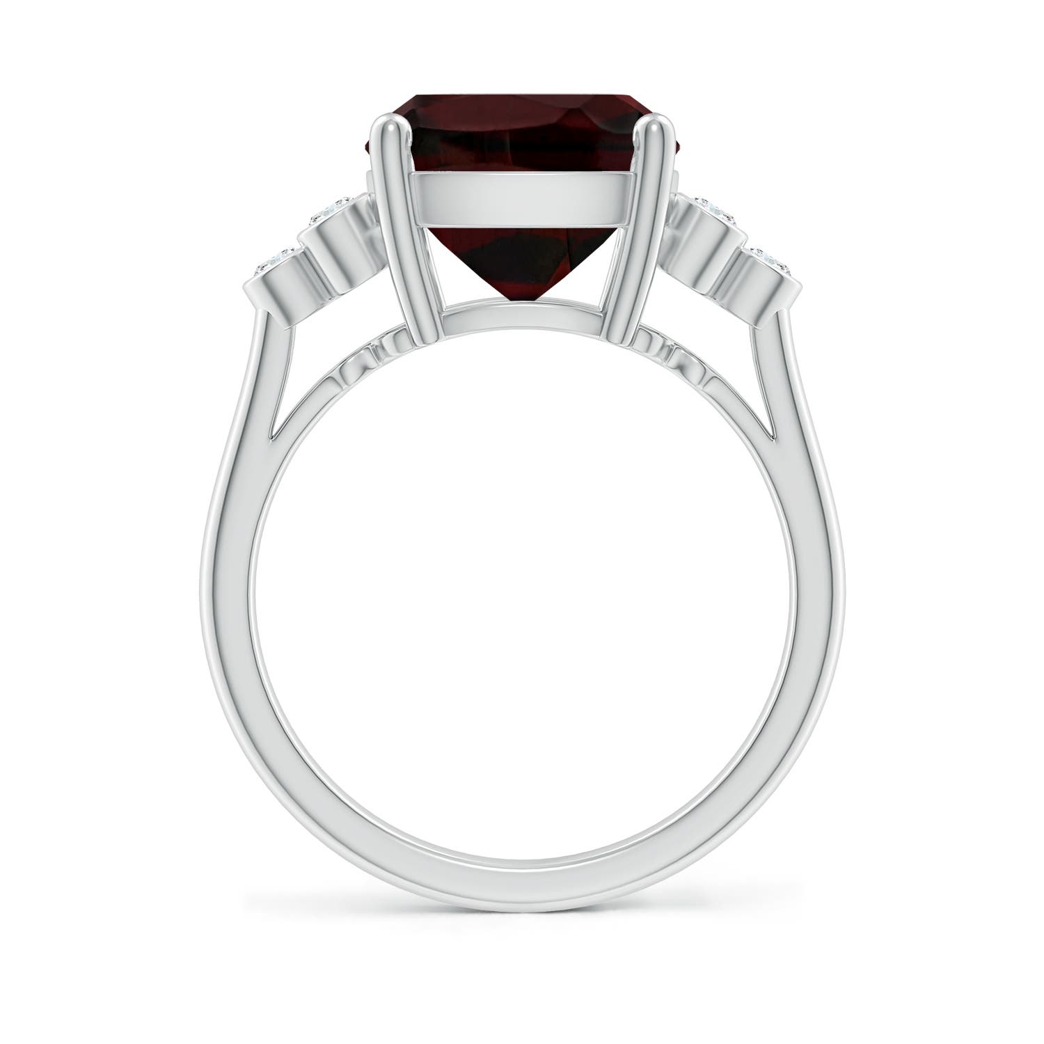 A - Garnet / 5.52 CT / 14 KT White Gold