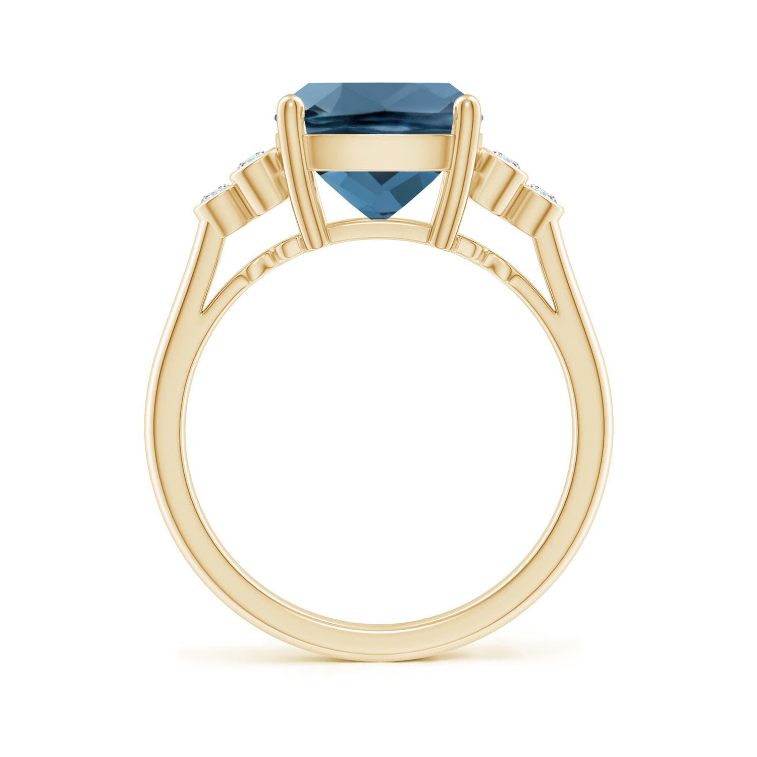 A - London Blue Topaz / 4.65 CT / 14 KT Yellow Gold