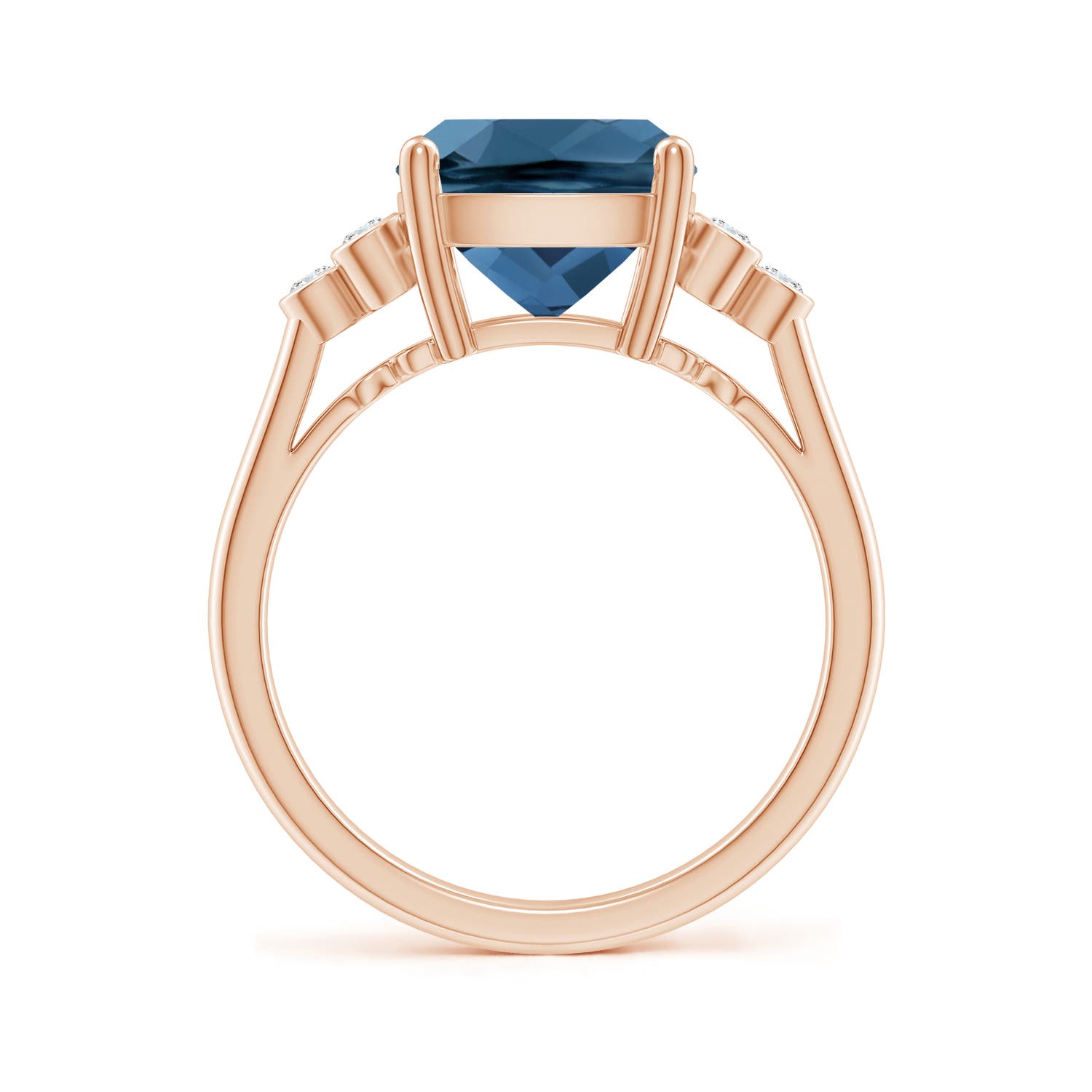 AA - London Blue Topaz / 4.65 CT / 14 KT Rose Gold