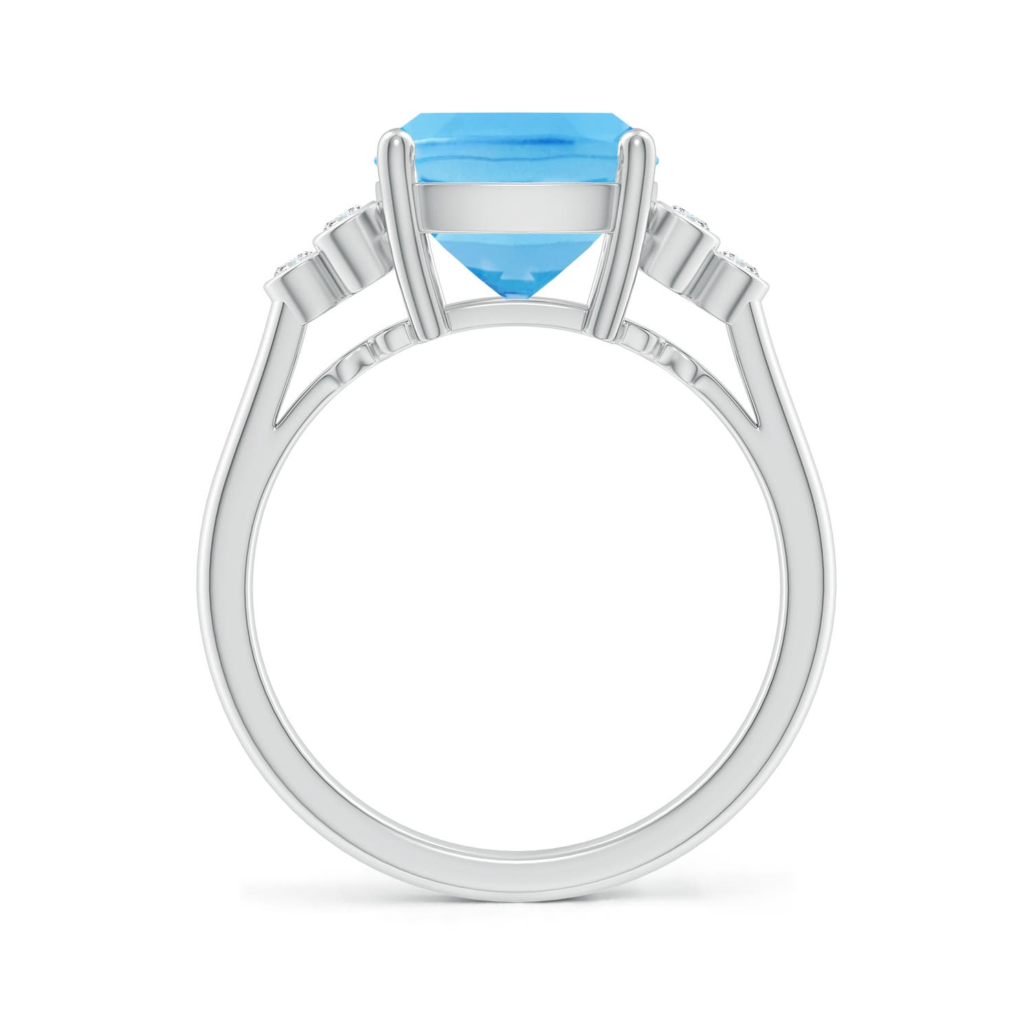 A - Swiss Blue Topaz / 4.65 CT / 14 KT White Gold