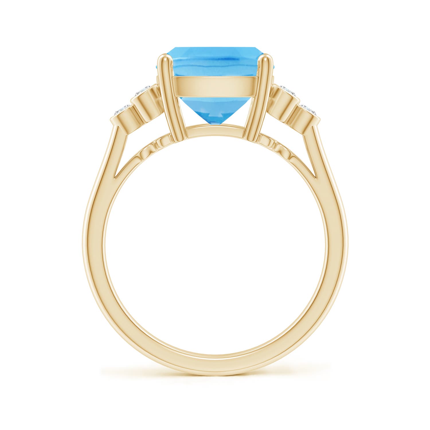 A - Swiss Blue Topaz / 4.65 CT / 14 KT Yellow Gold