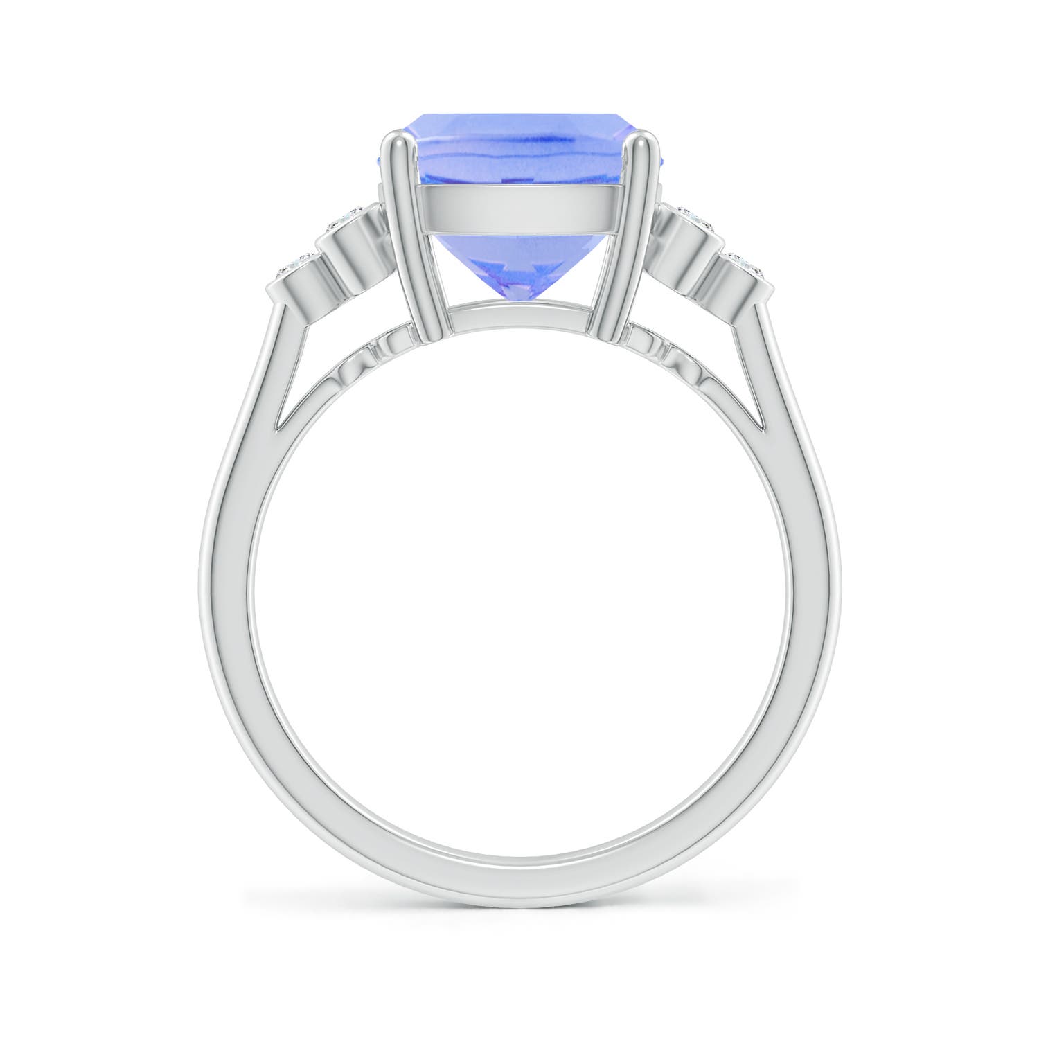 A - Tanzanite / 3.95 CT / 14 KT White Gold