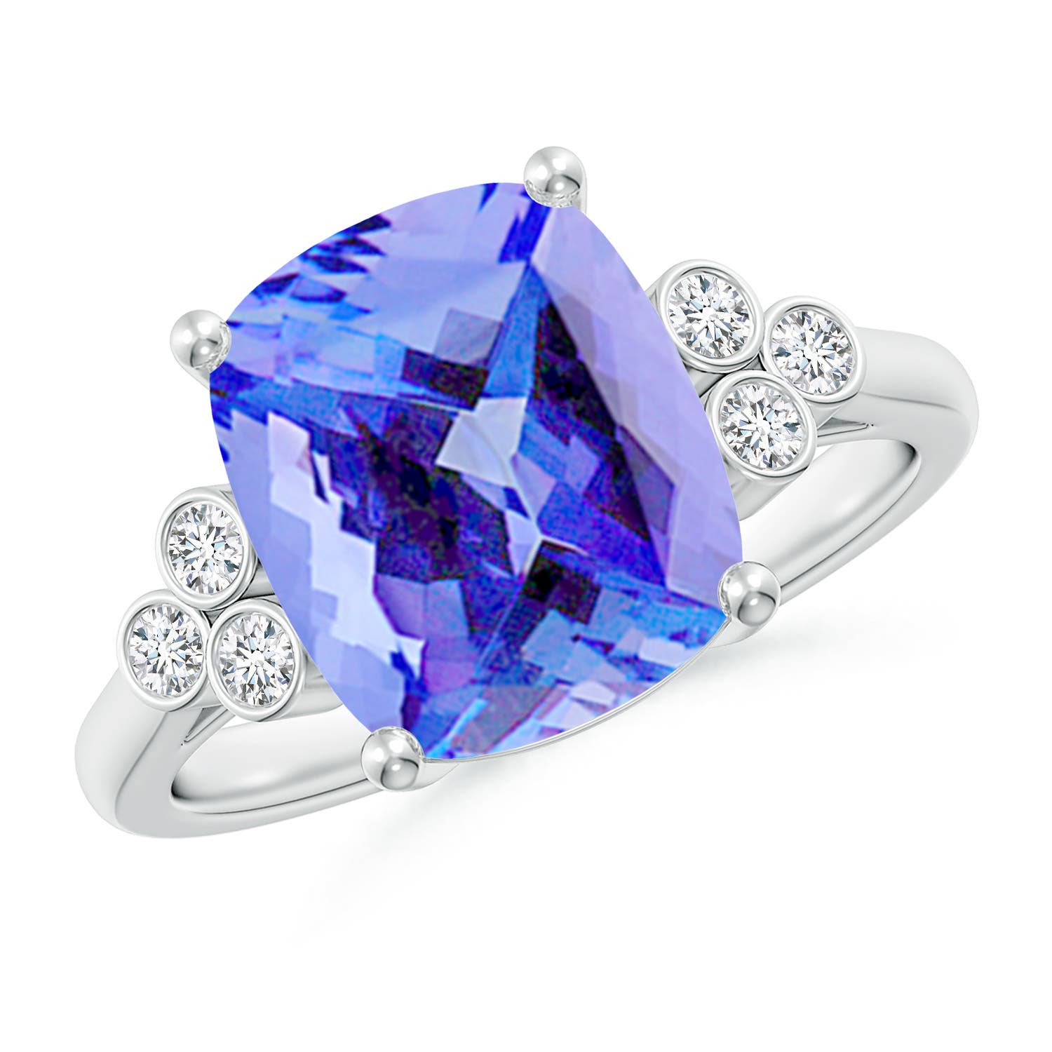 AA - Tanzanite / 3.95 CT / 14 KT White Gold