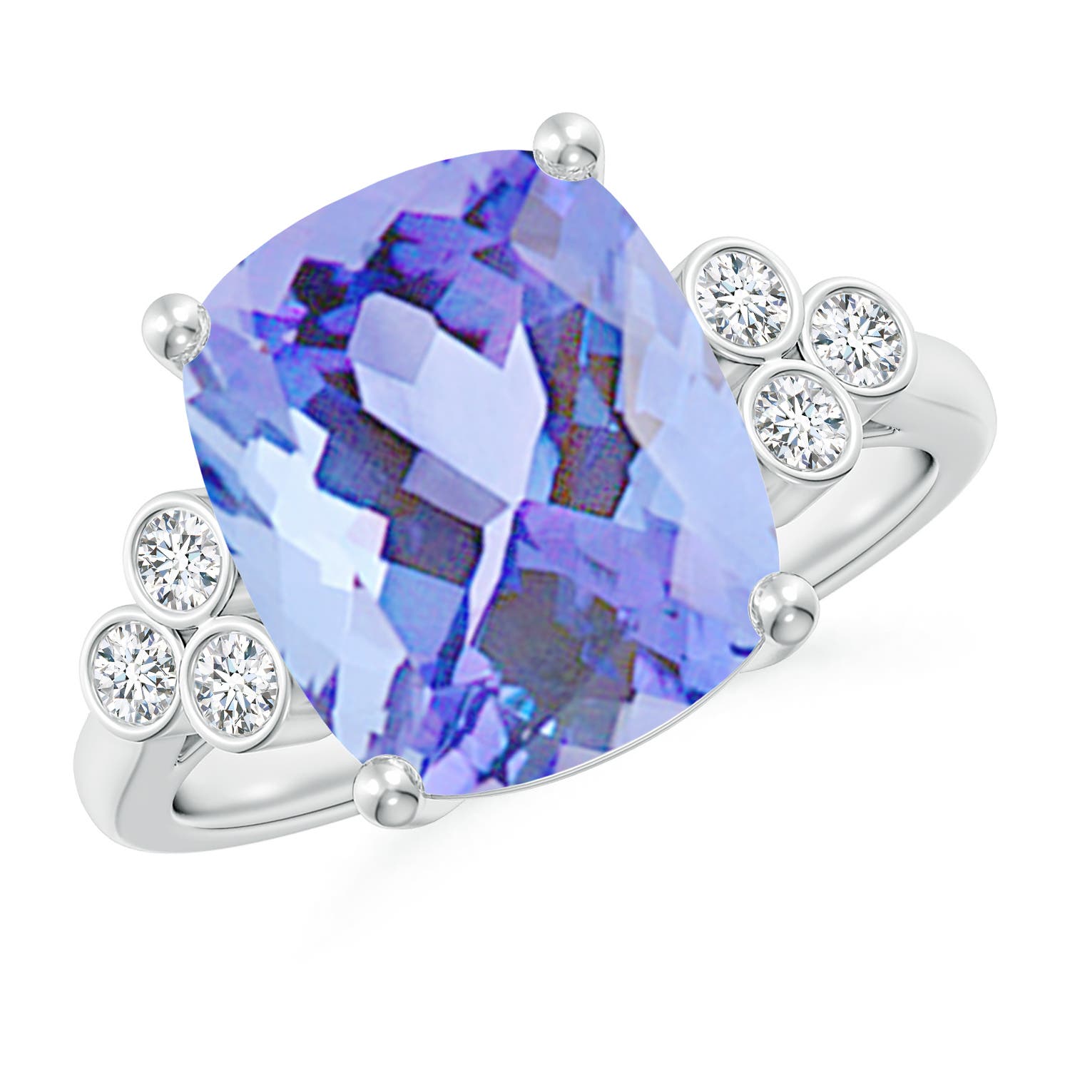 A - Tanzanite / 4.67 CT / 14 KT White Gold