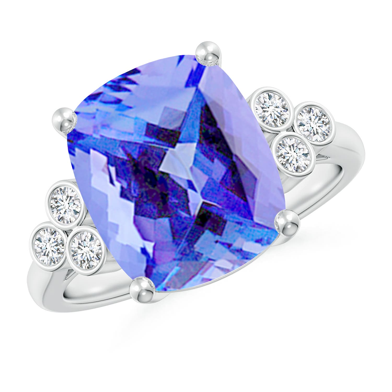 AA - Tanzanite / 4.67 CT / 14 KT White Gold