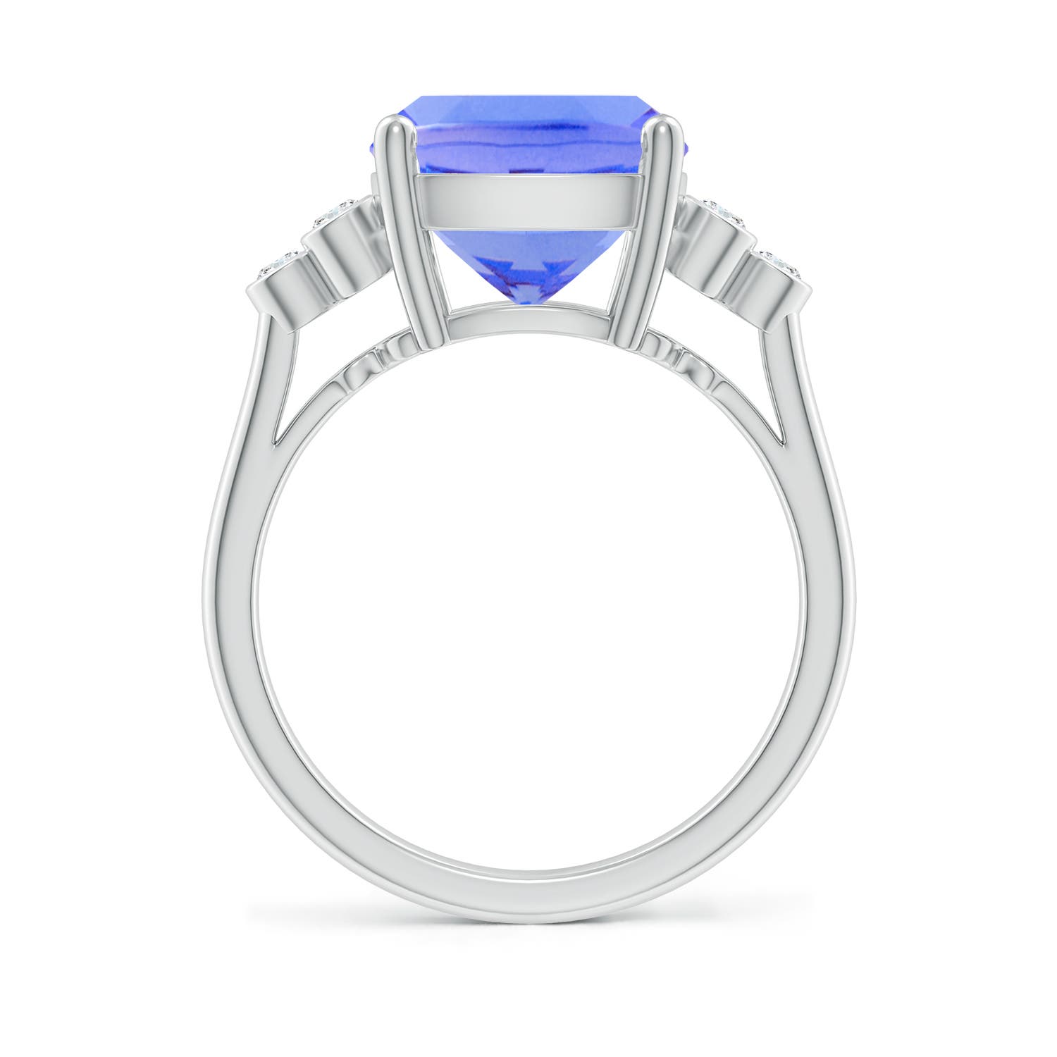 AA - Tanzanite / 4.67 CT / 14 KT White Gold